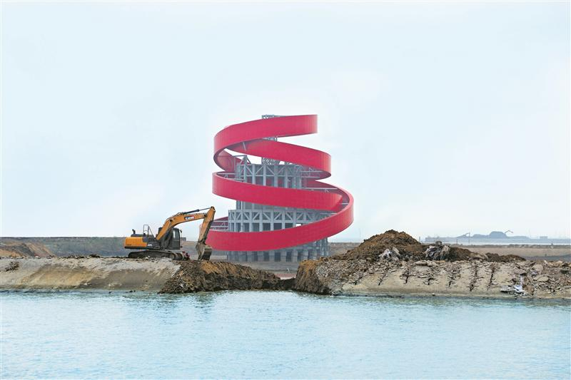 2020年11月16日上午10時，650米修建好的隧道被順利“埋”入湖底。至此，蘇錫常南部高速公路太湖隧道馬山段全部實現(xiàn)陸島通道轉(zhuǎn)換，碧玉螺造型的風亭“浮”出水面，因施工被封閉兩年之久的十里明珠堤于15日恢復(fù)通行，隧道進入全新的施工階段。